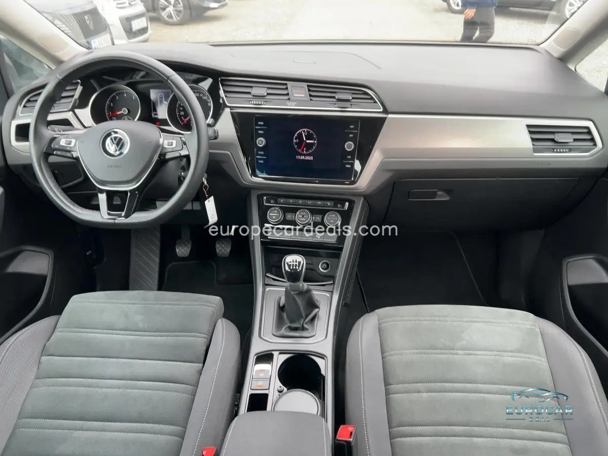 Volkswagen Touran
