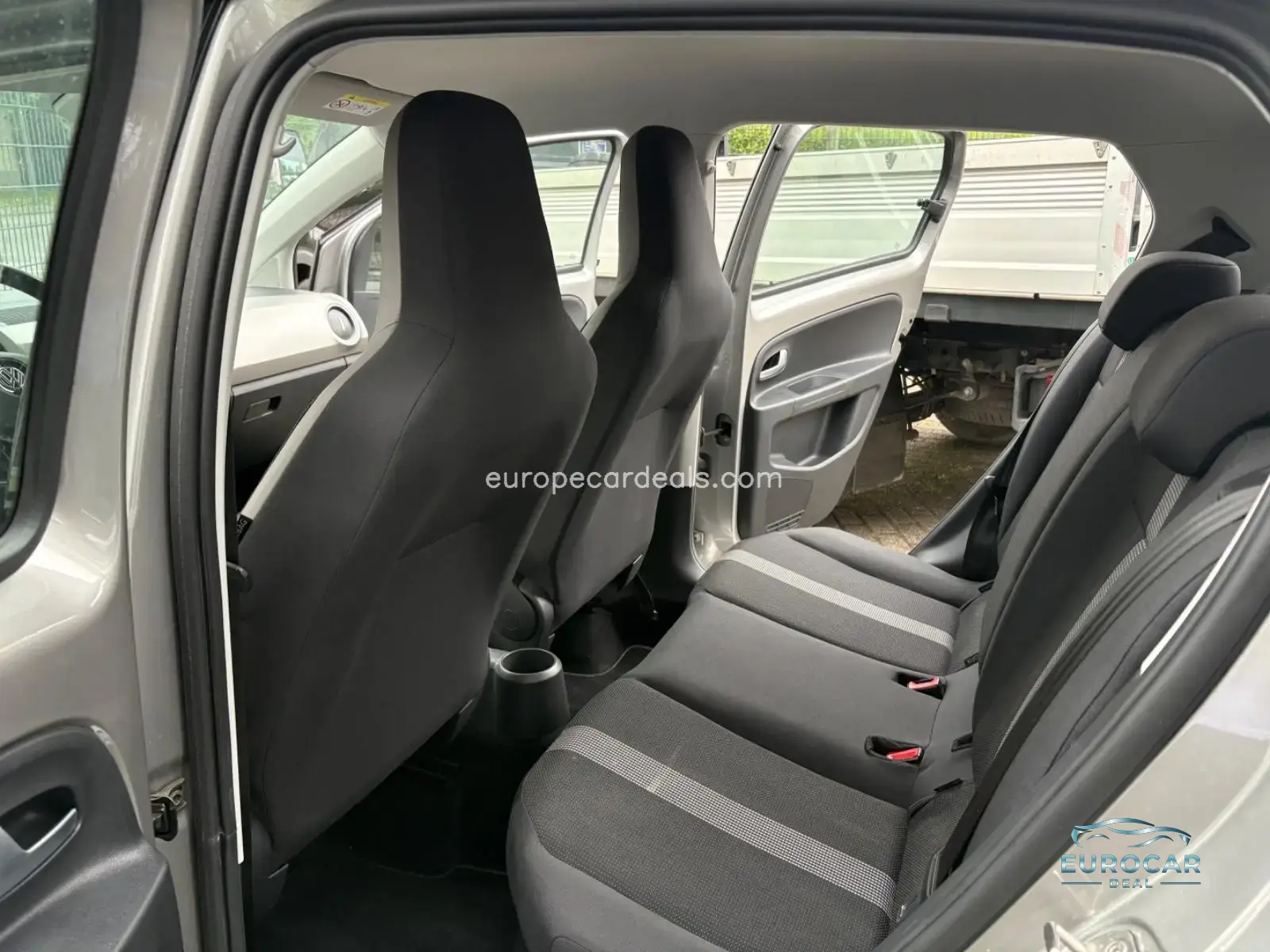 Volkswagen up!