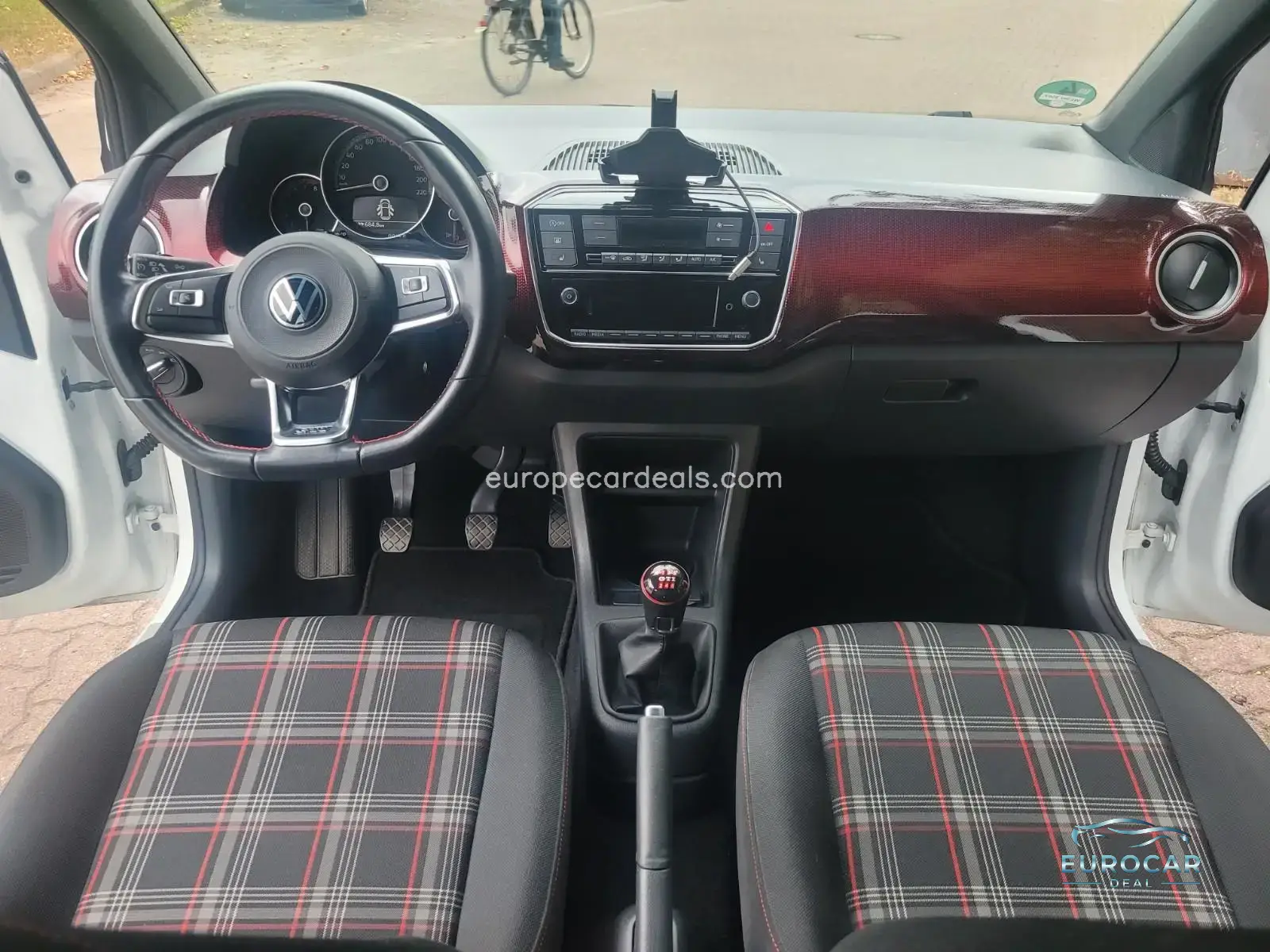 Volkswagen up!