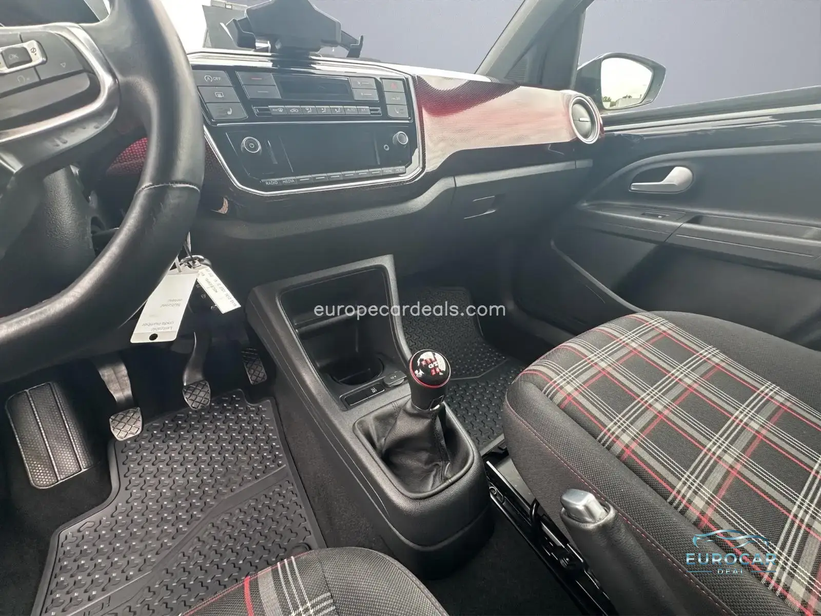 Volkswagen up!