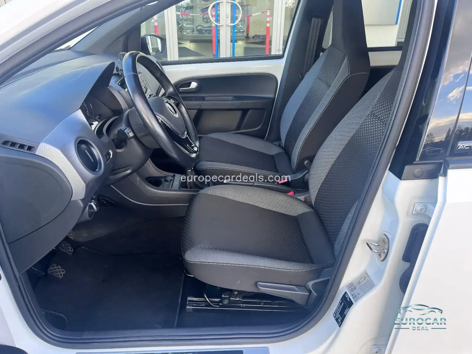 Volkswagen up!