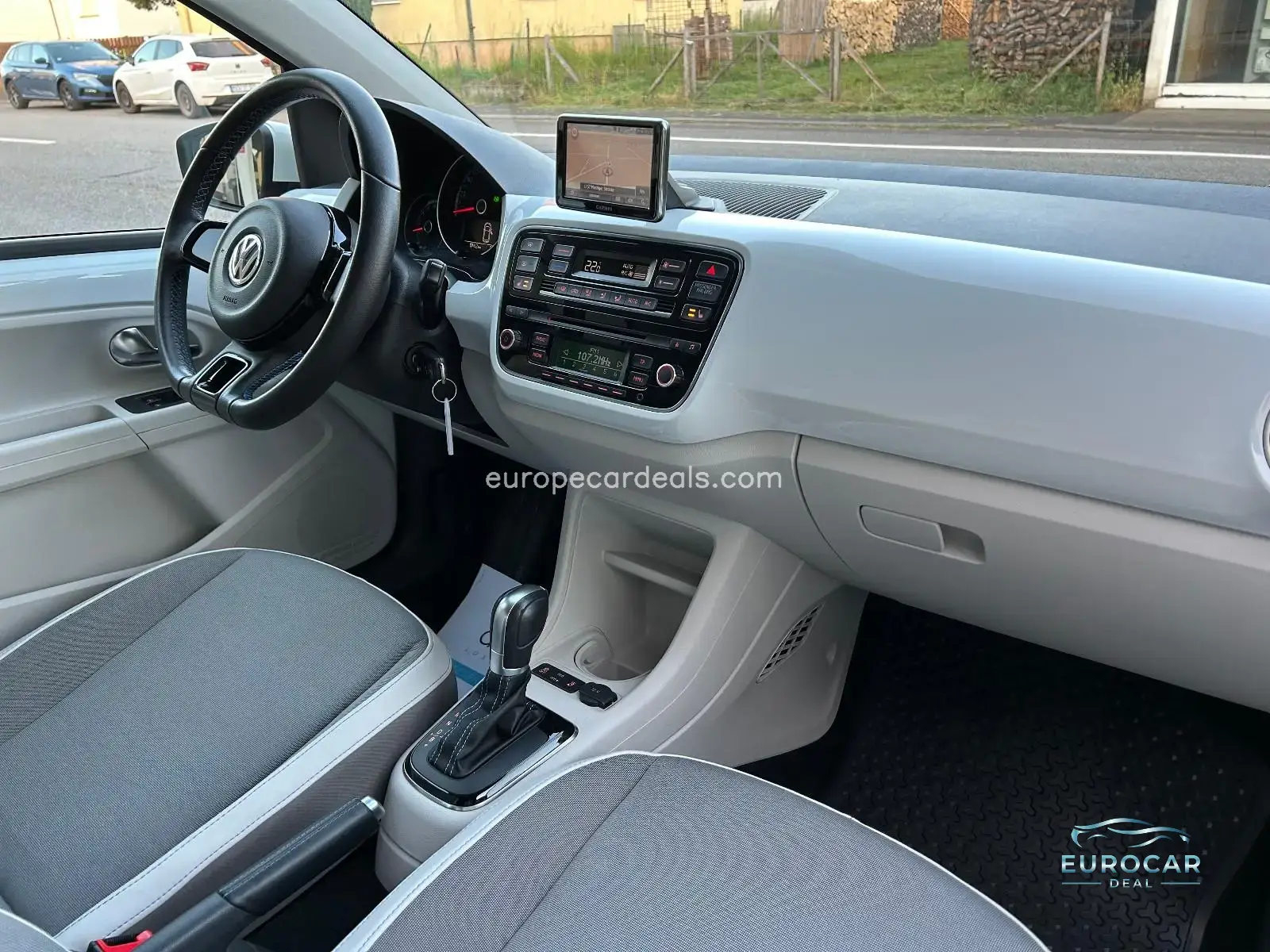 Volkswagen up!