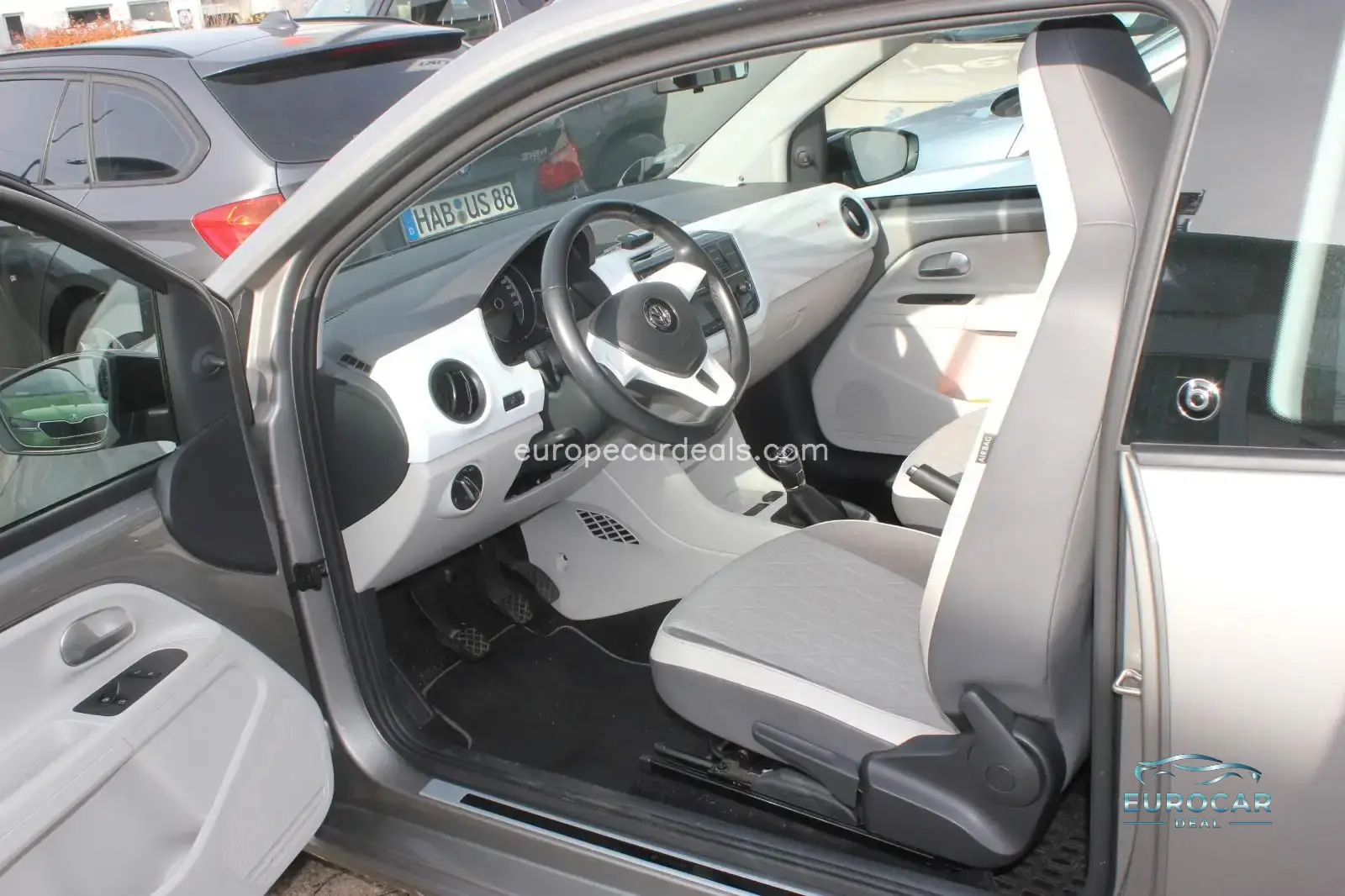 Volkswagen up!