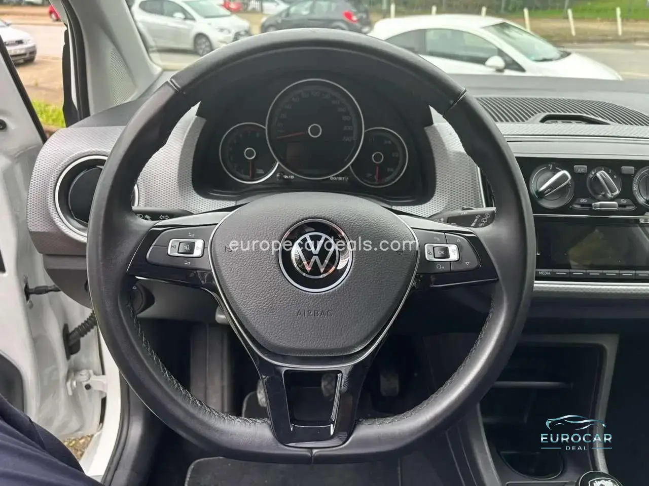 Volkswagen up!