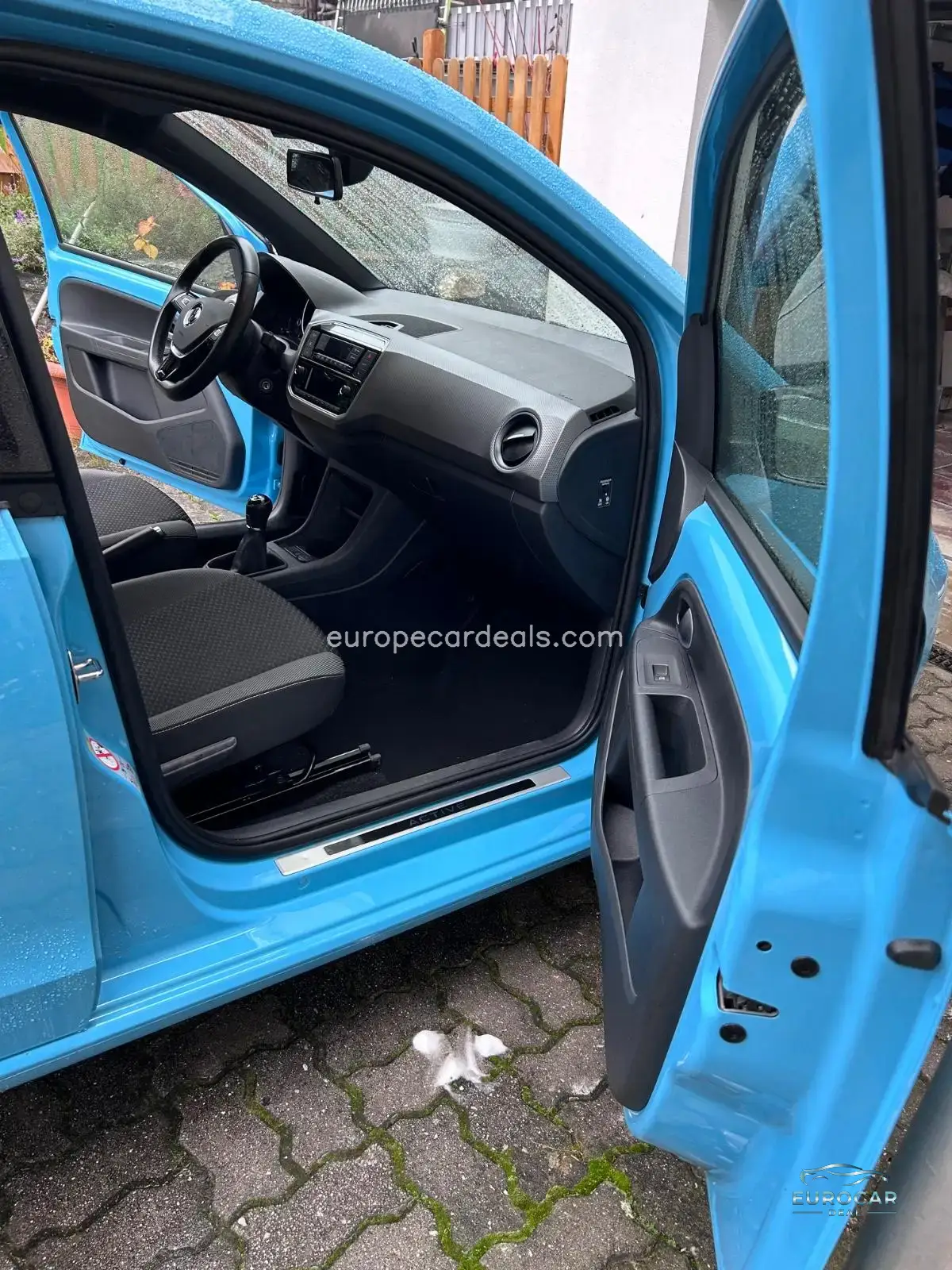 Volkswagen up!