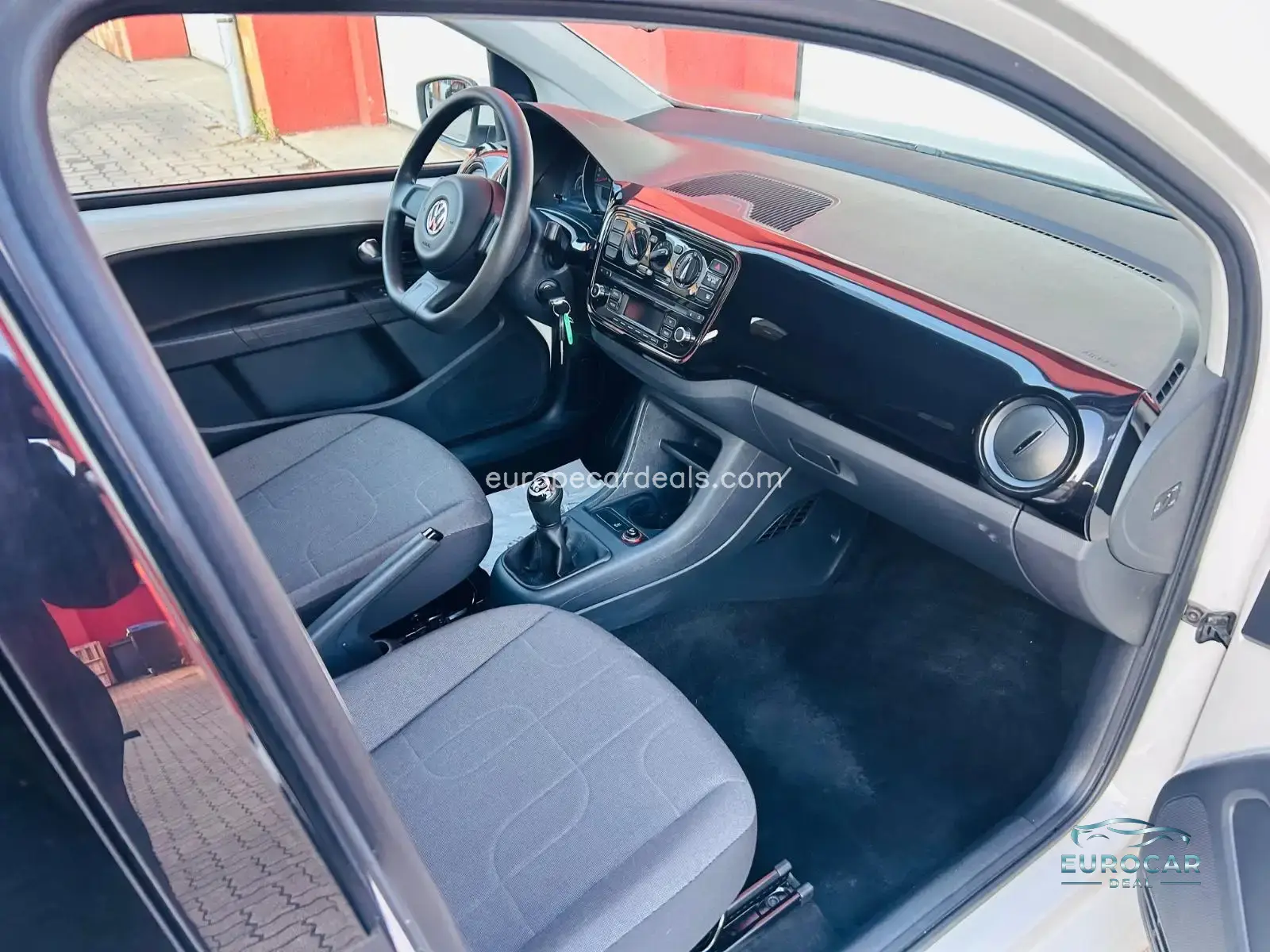 Volkswagen up!
