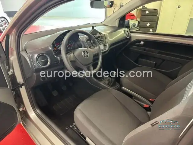 Volkswagen up!