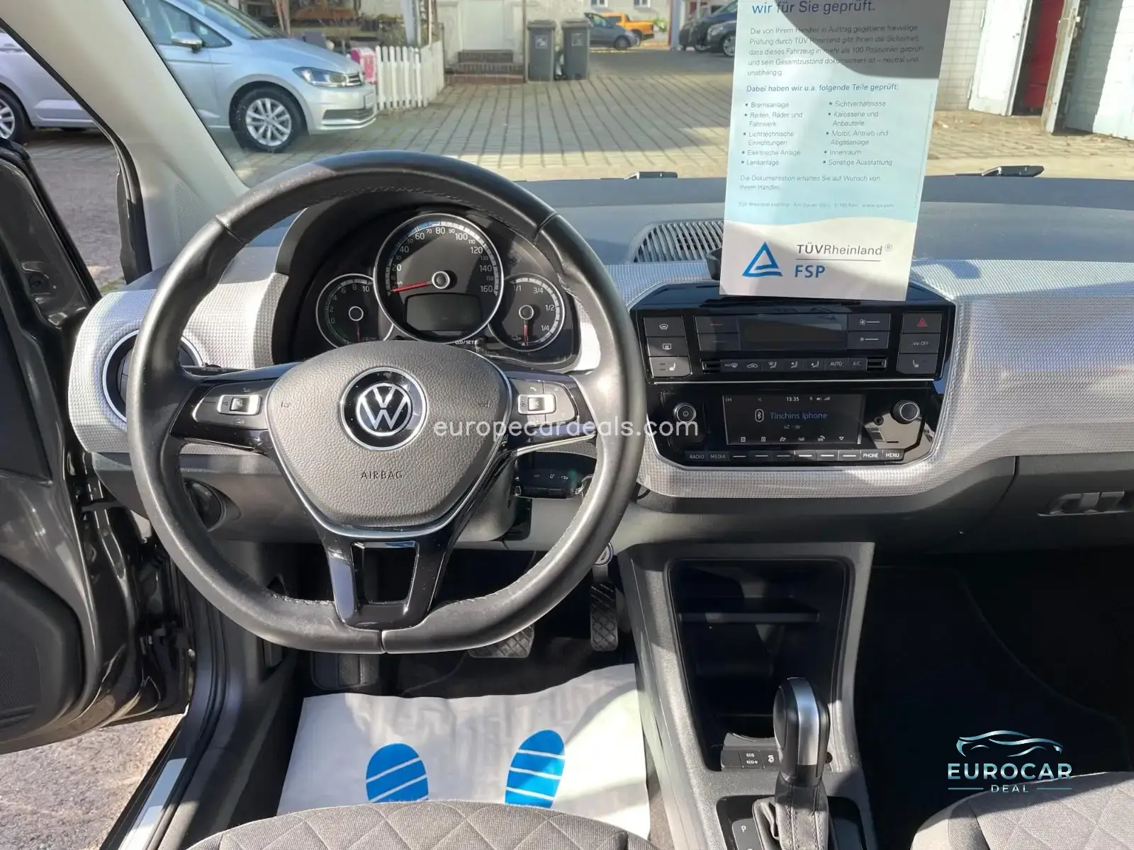 Volkswagen up!