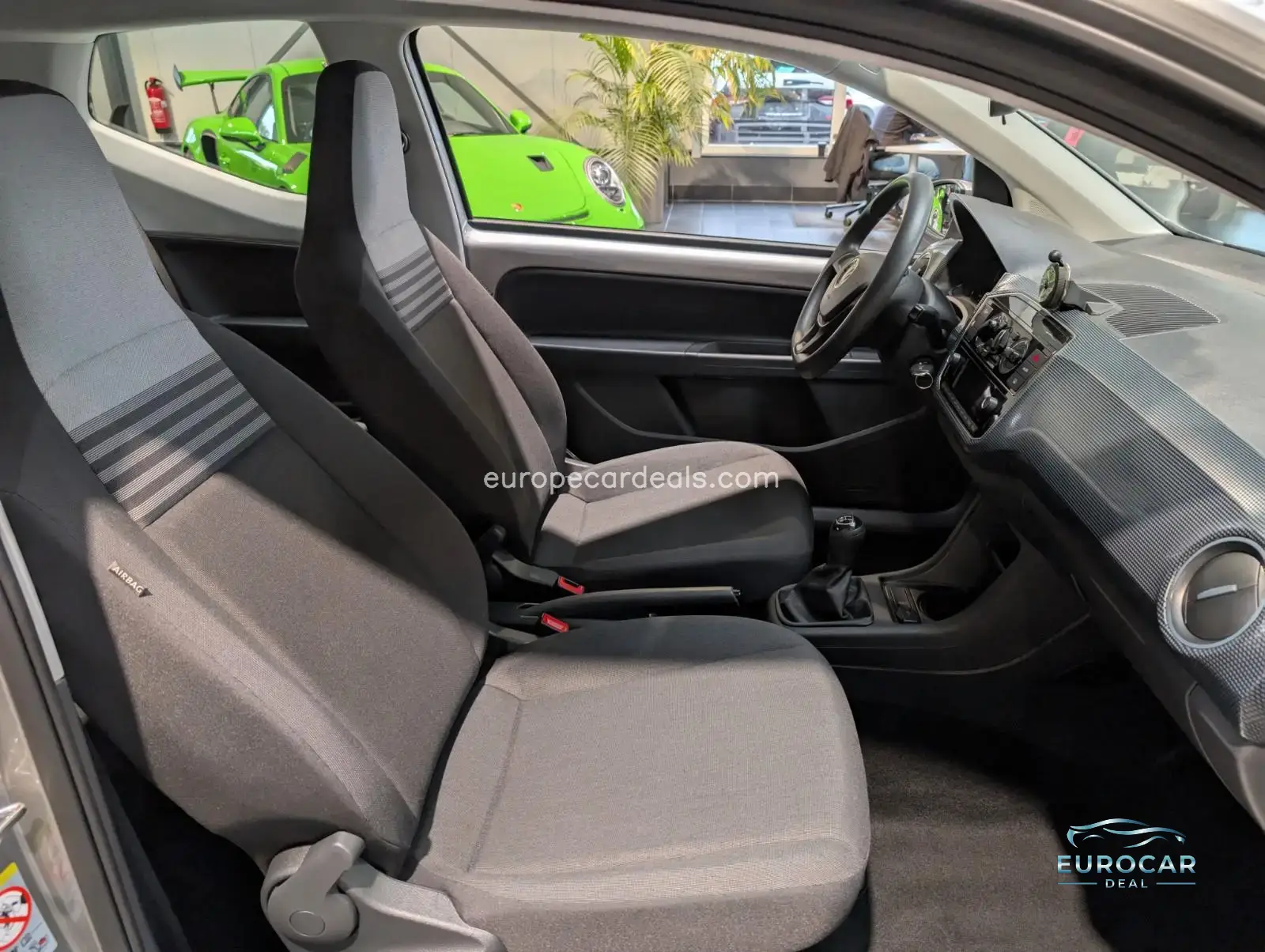 Volkswagen up!