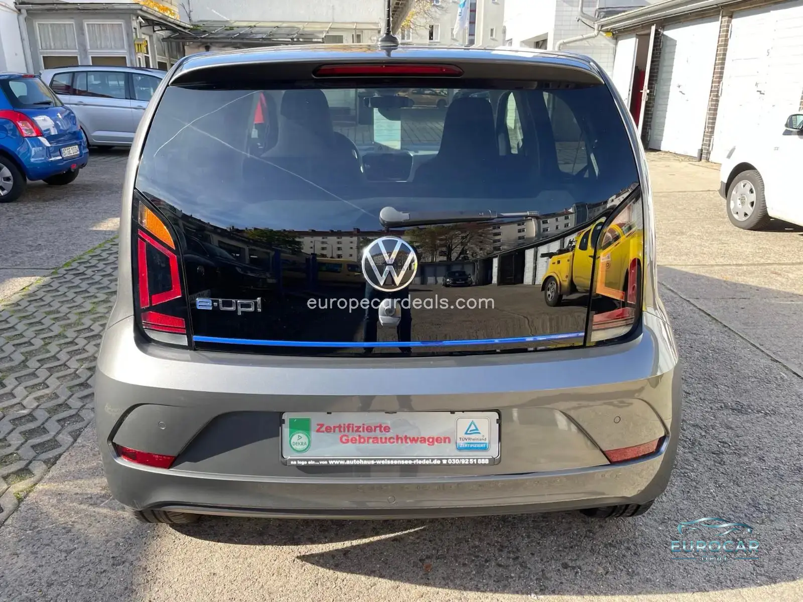Volkswagen up!