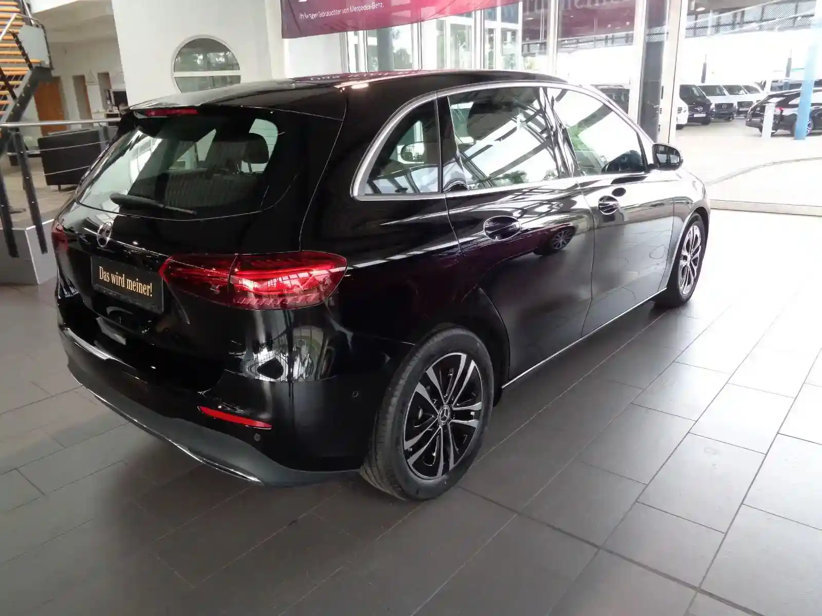 Mercedes-Benz B 200
