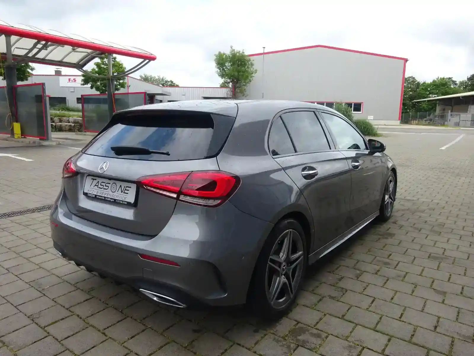 Mercedes-Benz A 180