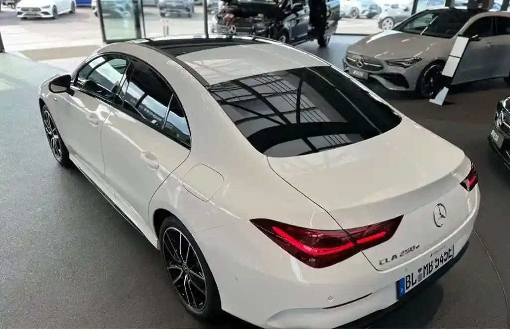Mercedes-Benz CLA 250