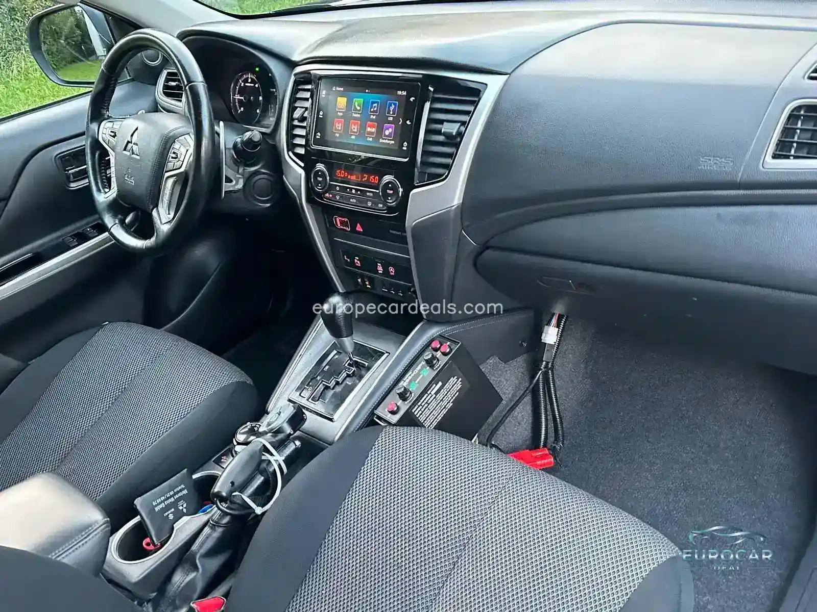 Mitsubishi L200