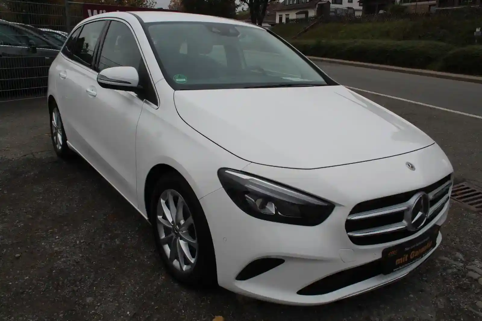 Mercedes-Benz B 200