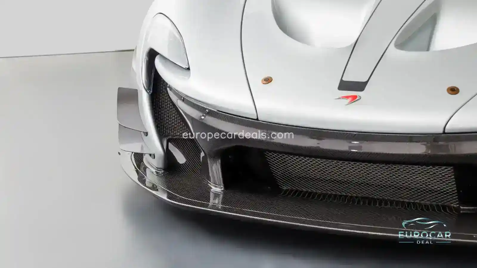 McLaren P1