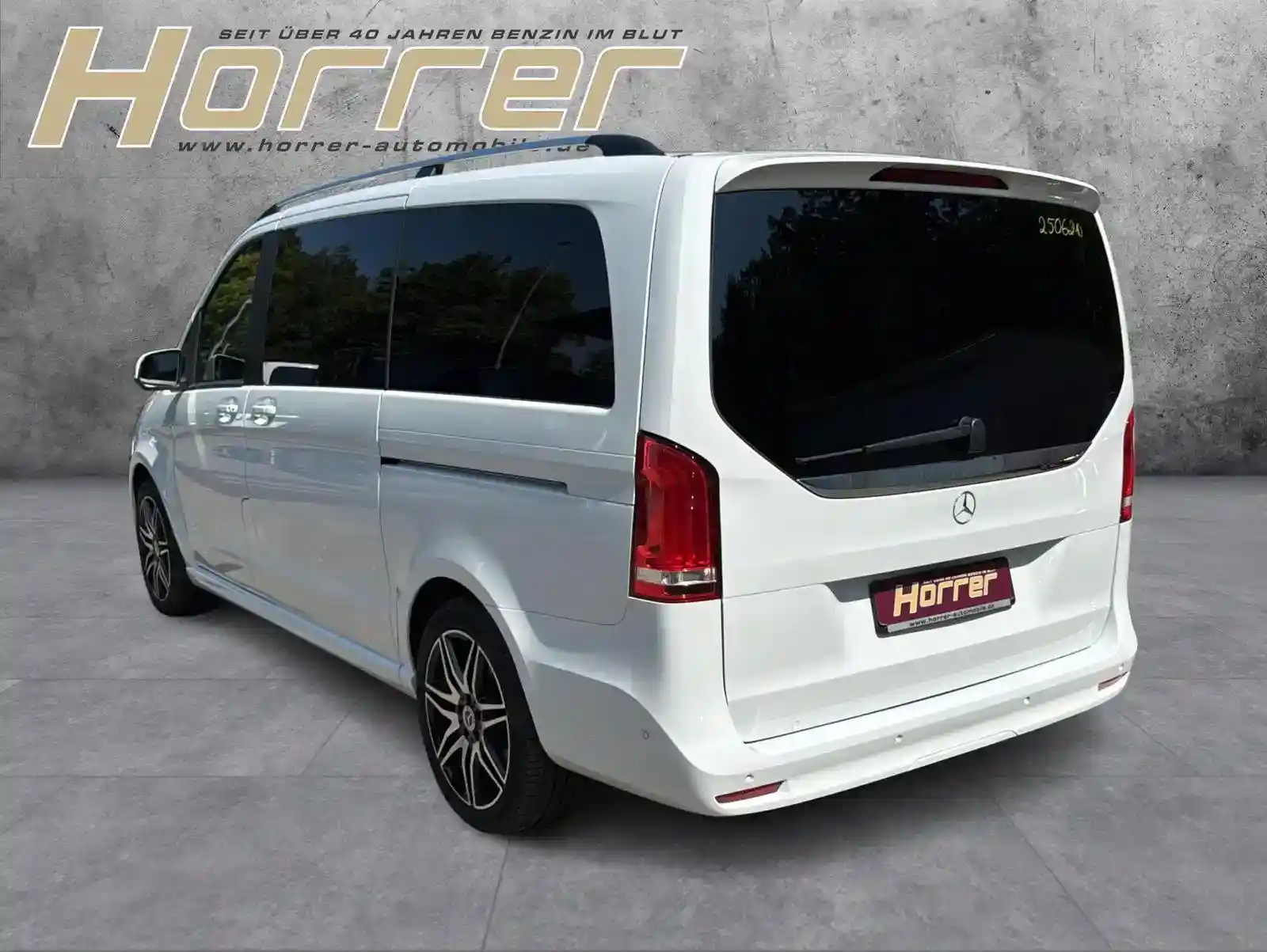 Mercedes-Benz V 220