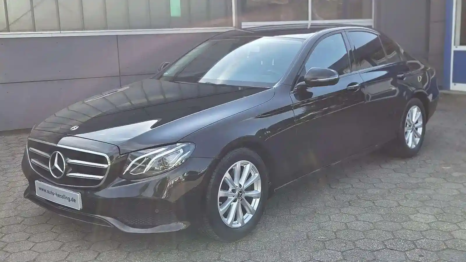 Mercedes-Benz E 220