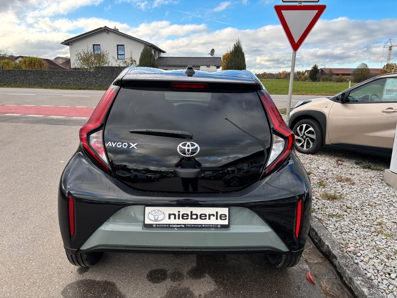 Toyota Aygo (X)