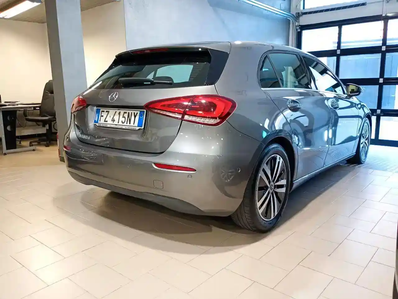 Mercedes-Benz A 180