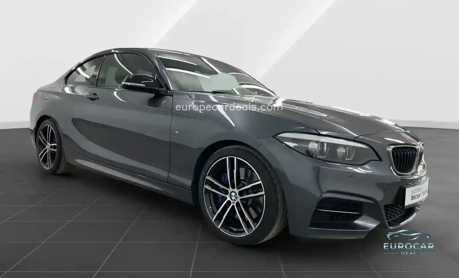 BMW M240i