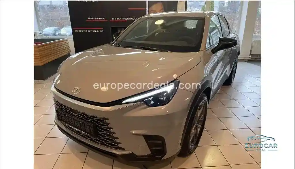 Lexus LBX