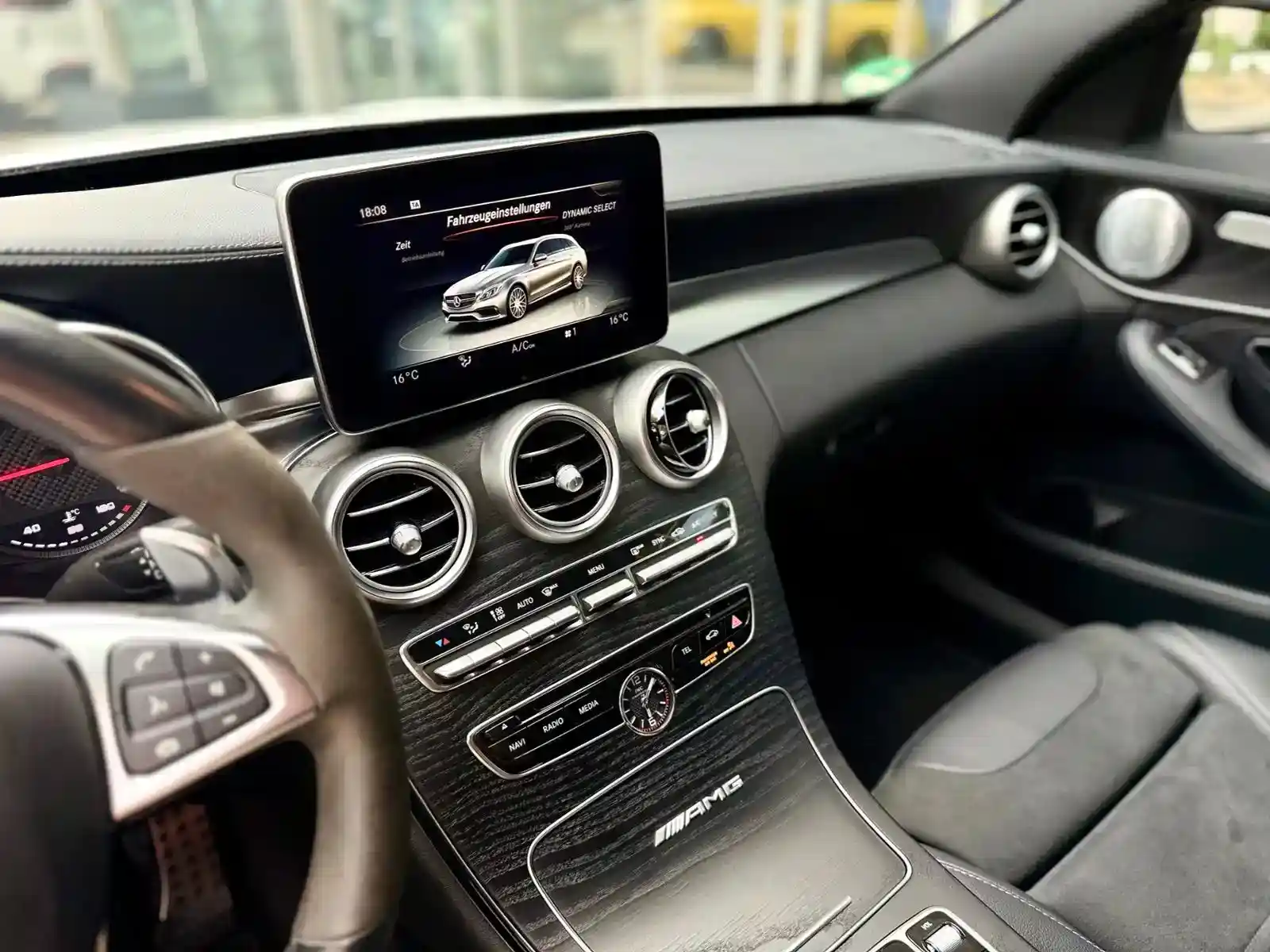 Mercedes-Benz C 63 AMG