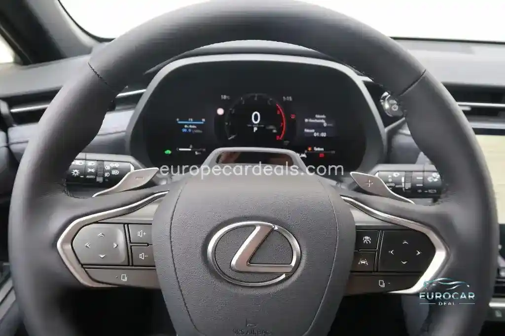 Lexus LBX