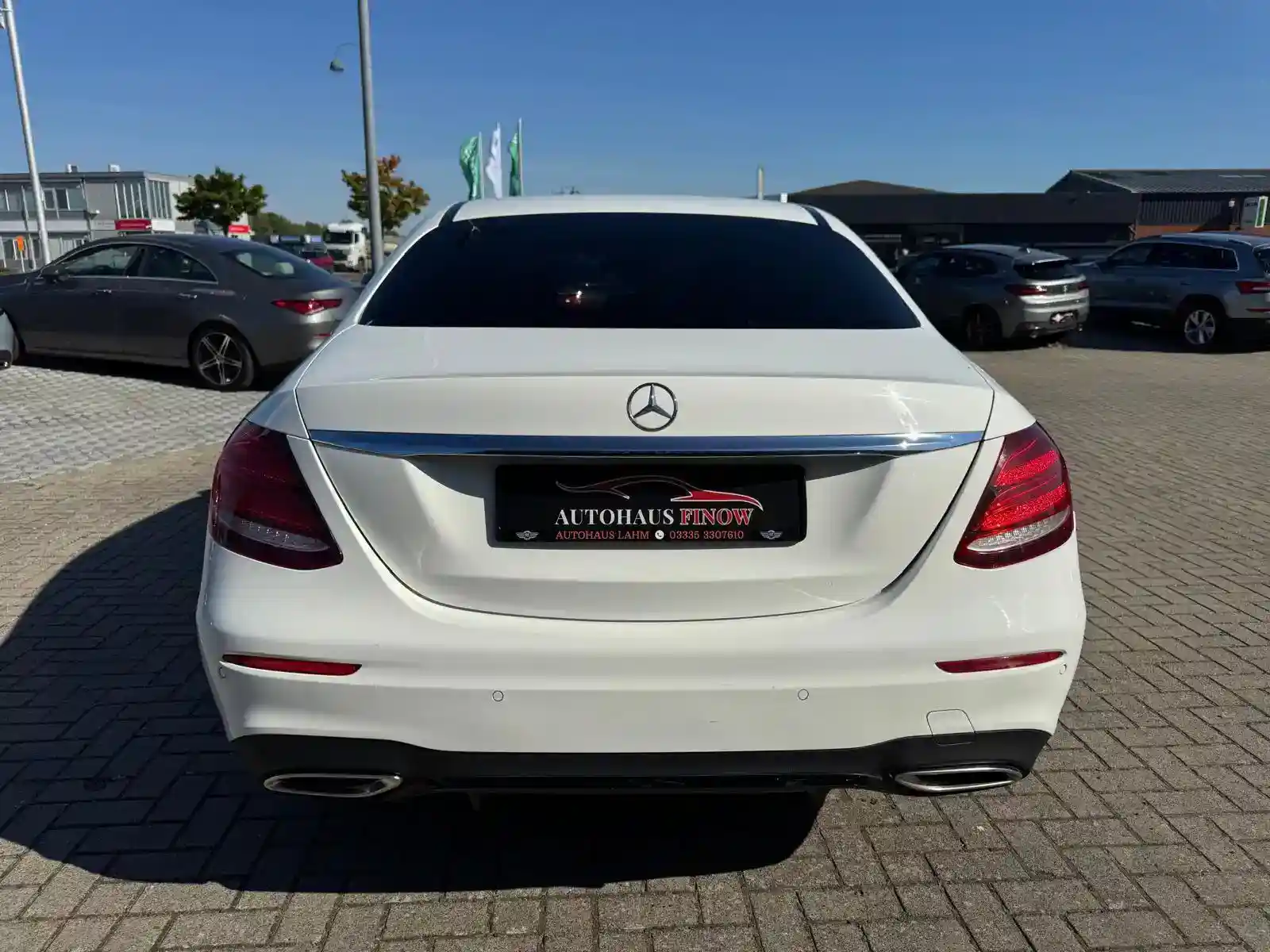 Mercedes-Benz E 200