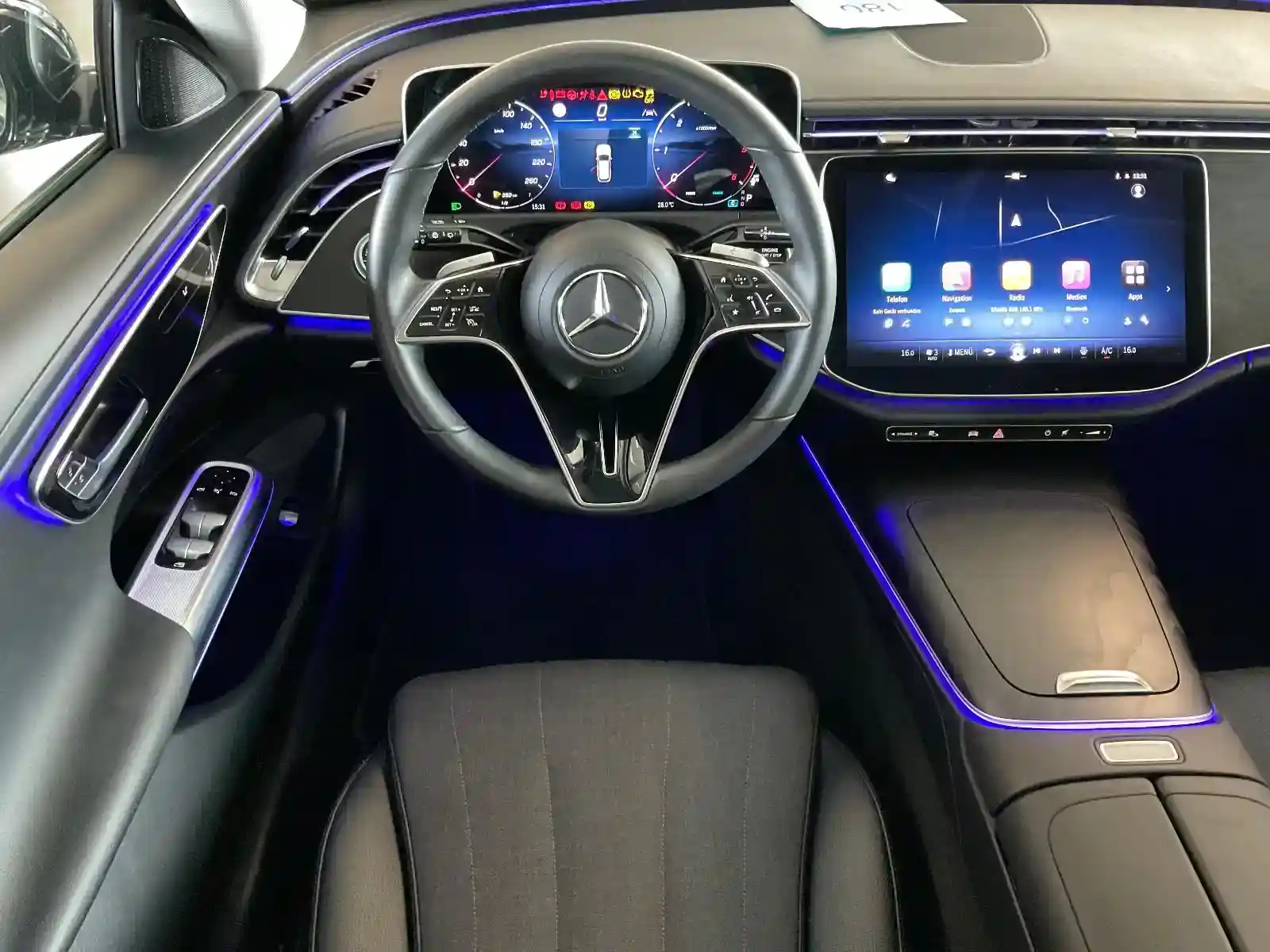 Mercedes-Benz E 220