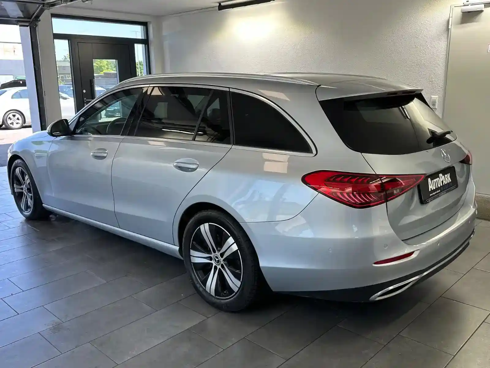 Mercedes-Benz C 220