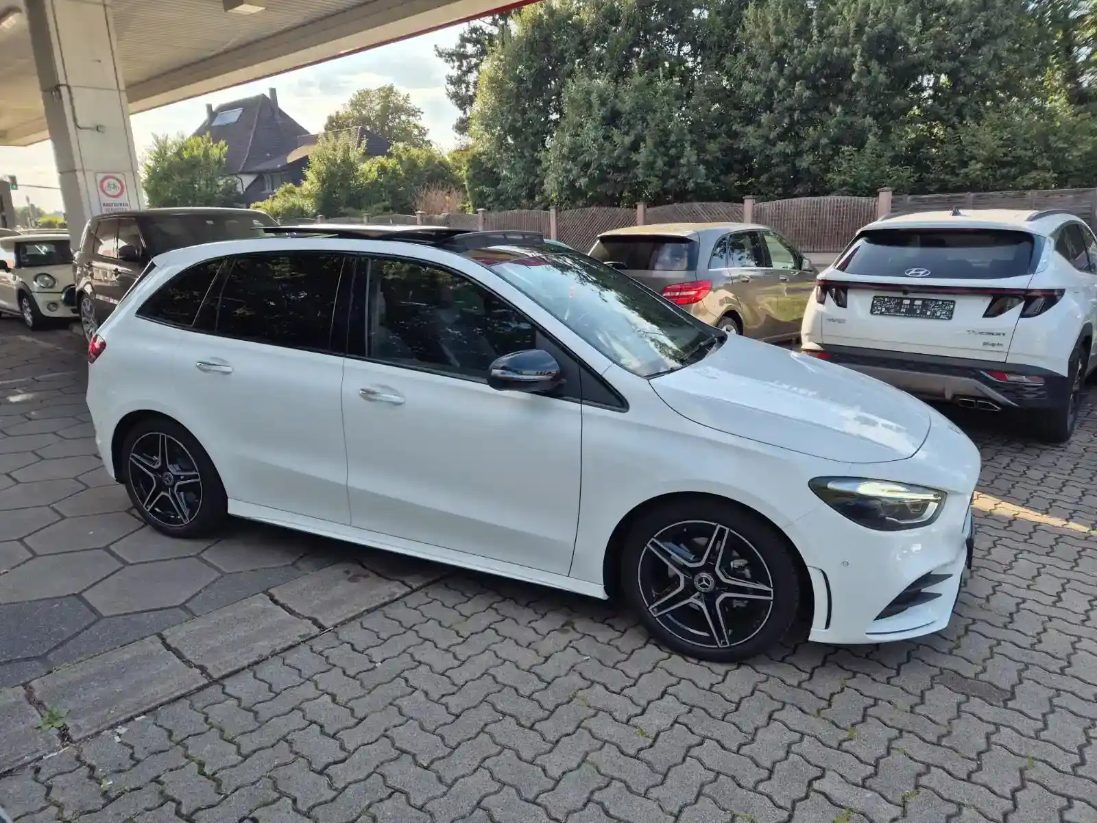 Mercedes-Benz B 200