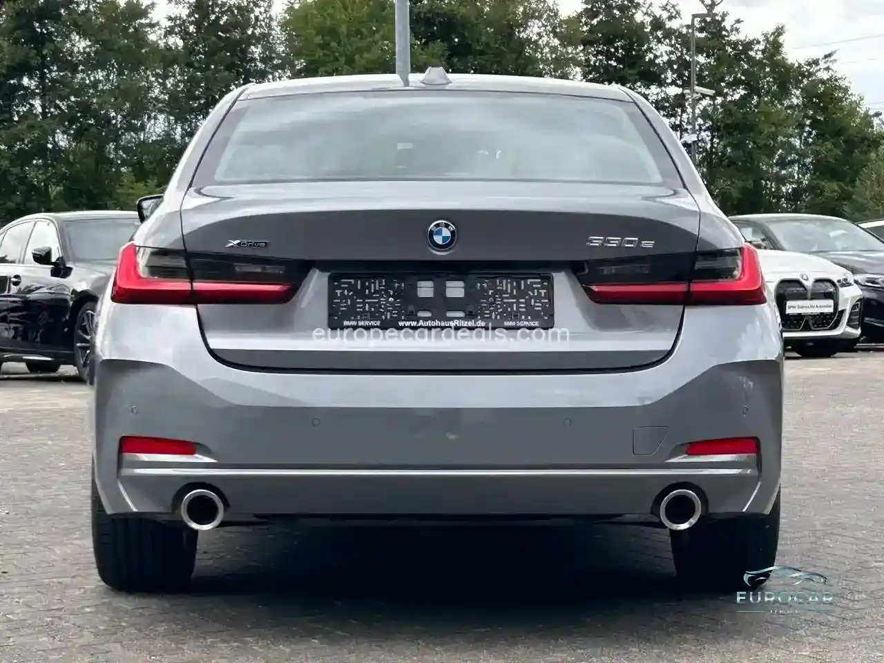 BMW 330
