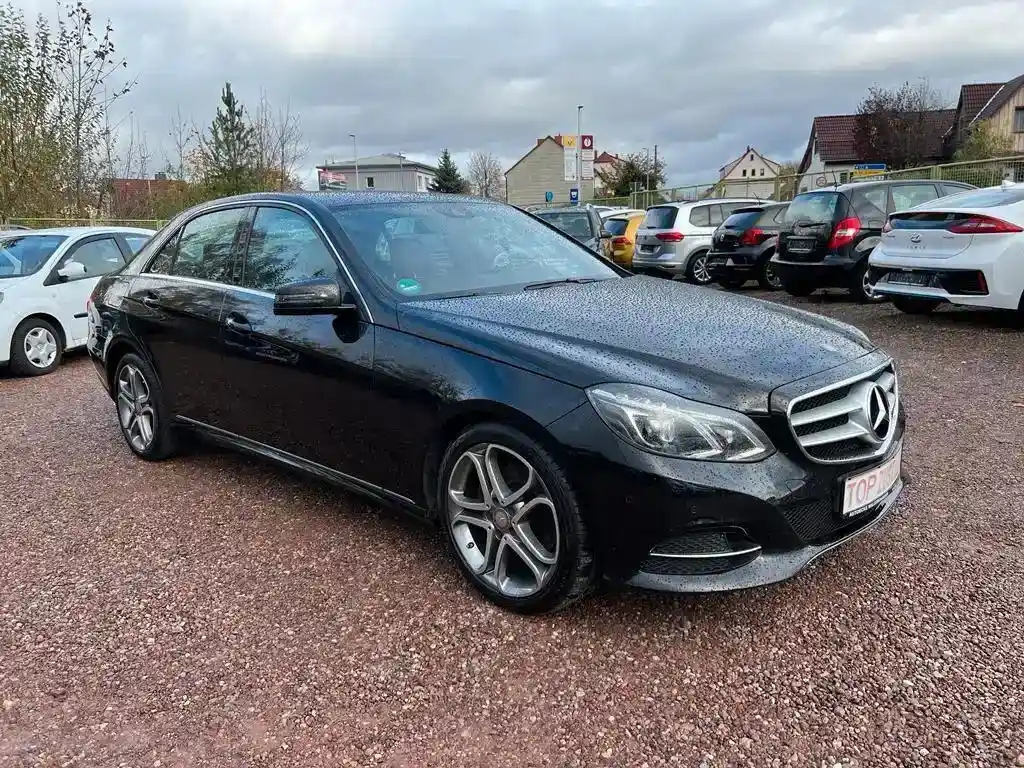 Mercedes-Benz E 220