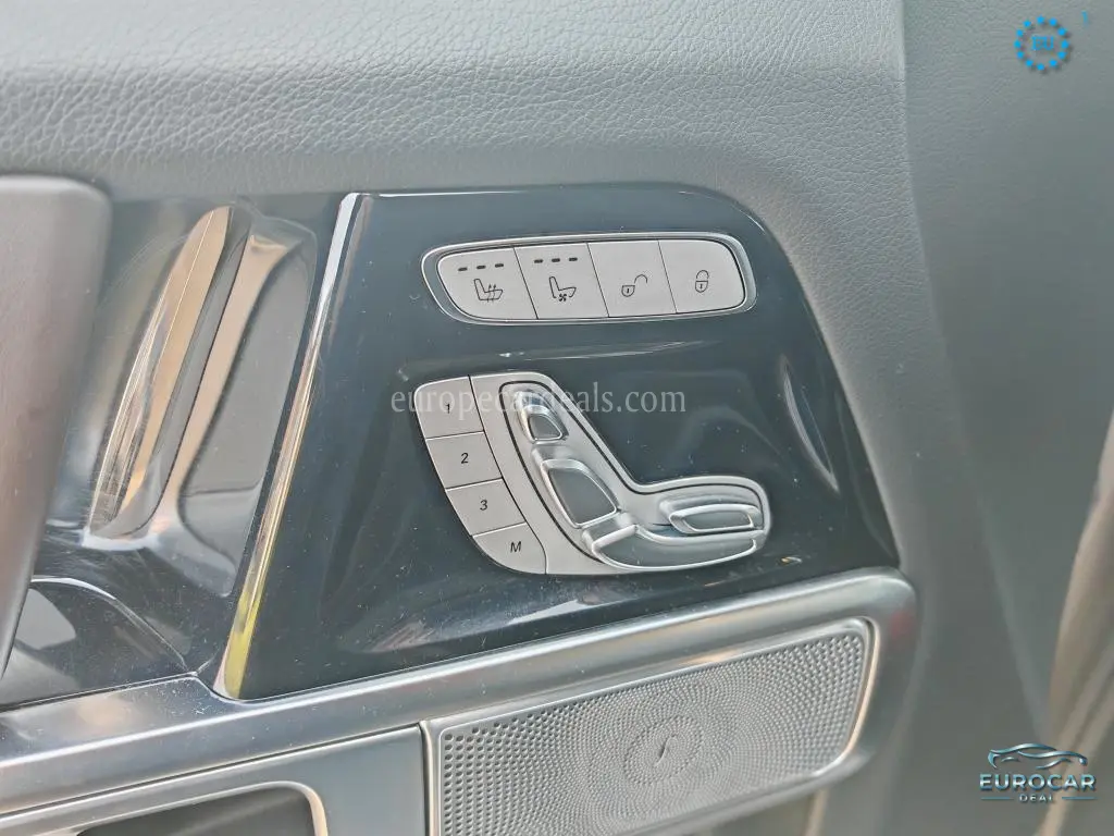 Mercedes-Benz G 500