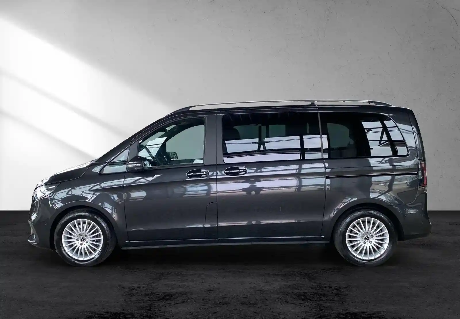 Mercedes-Benz V 220