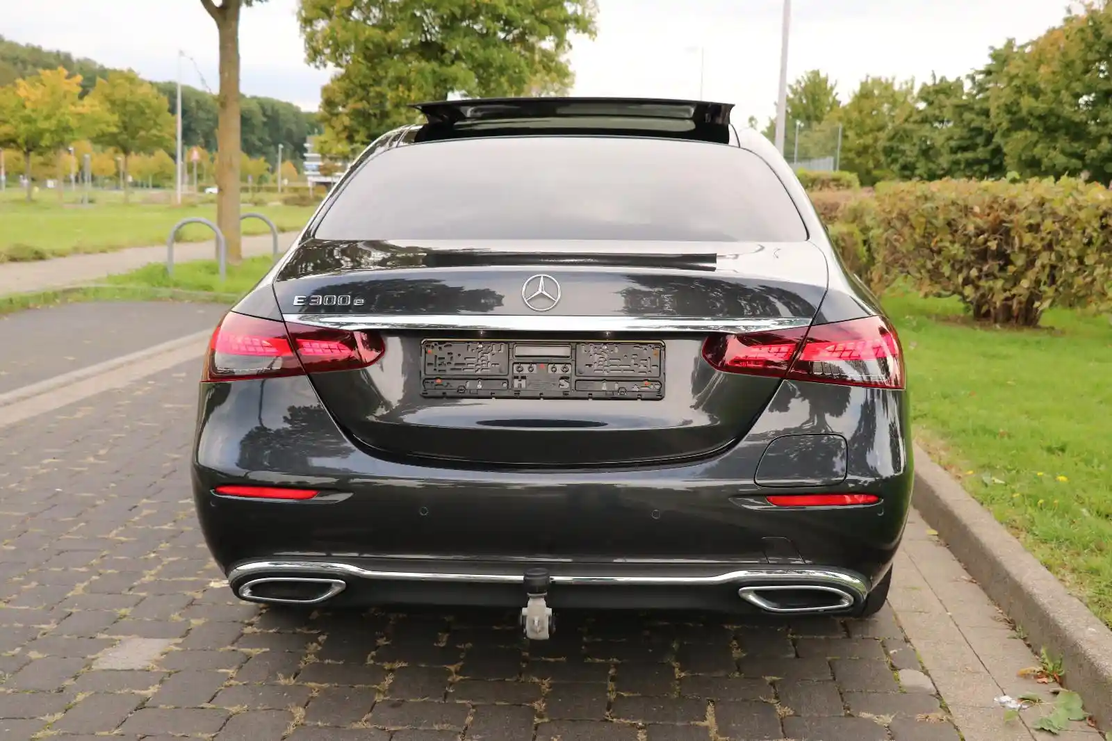 Mercedes-Benz E 300