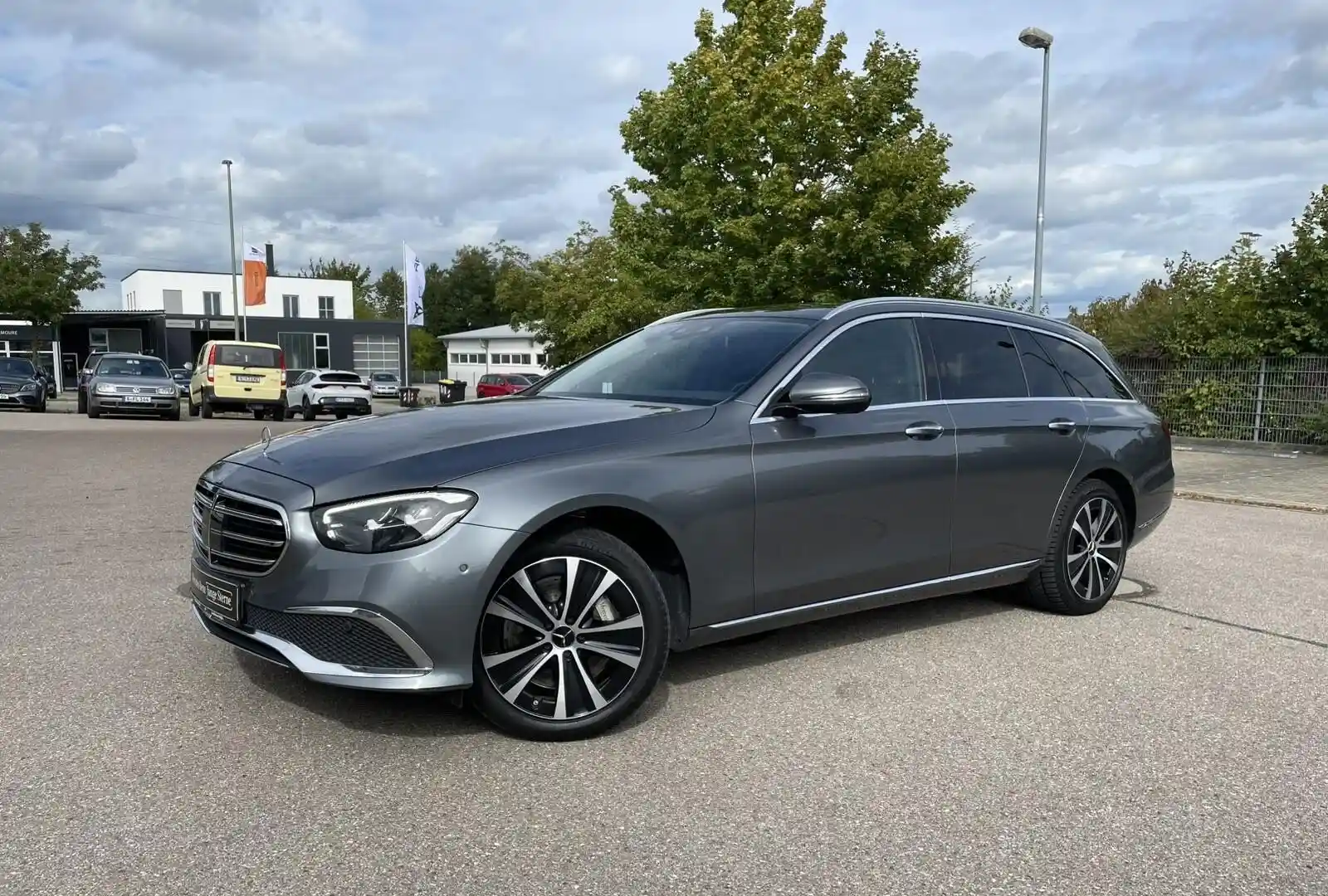 Mercedes-Benz E 300