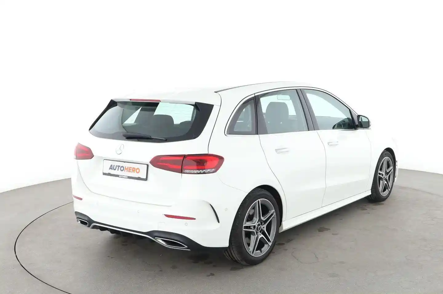 Mercedes-Benz B 220