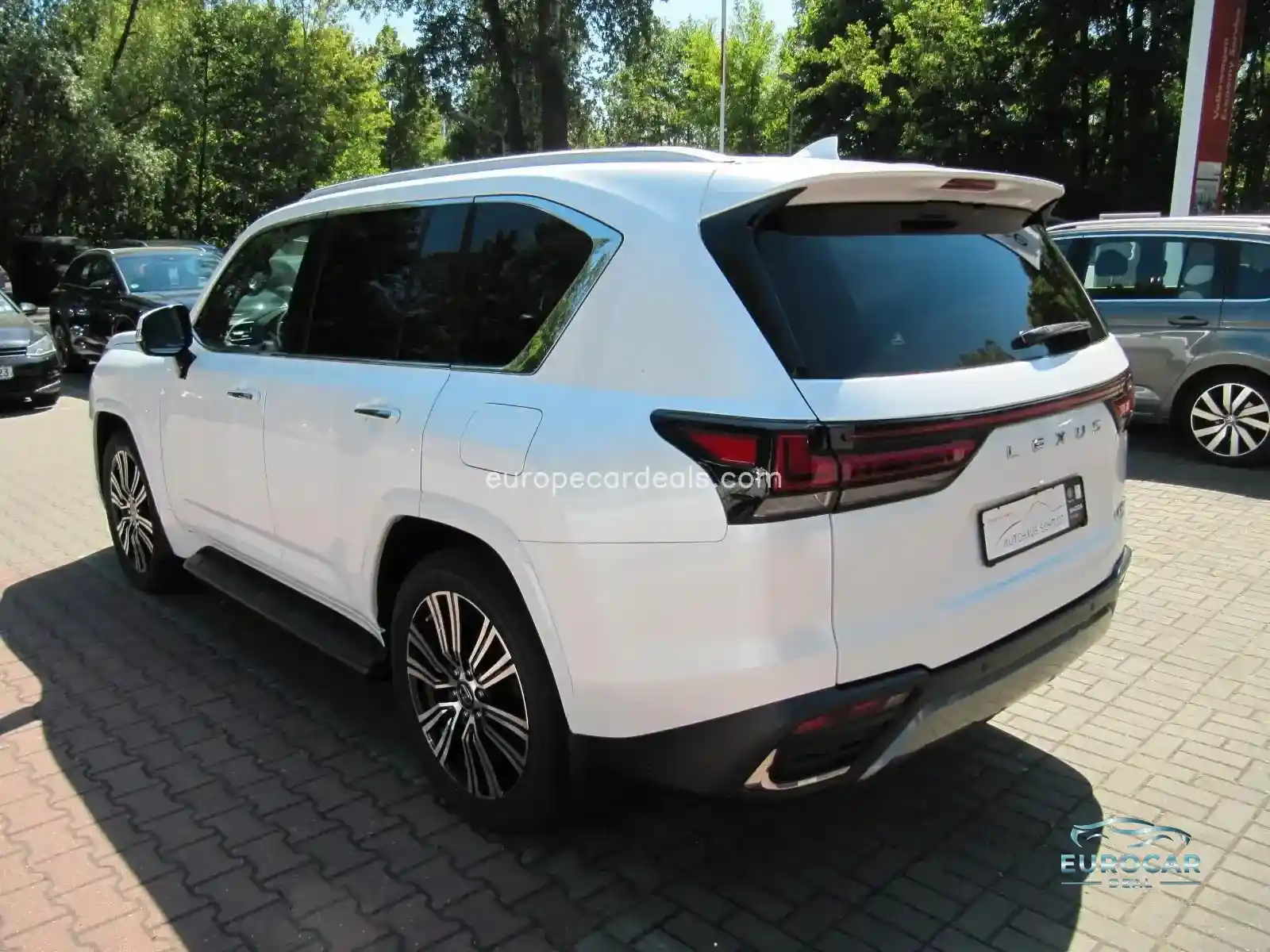 Lexus LX 500