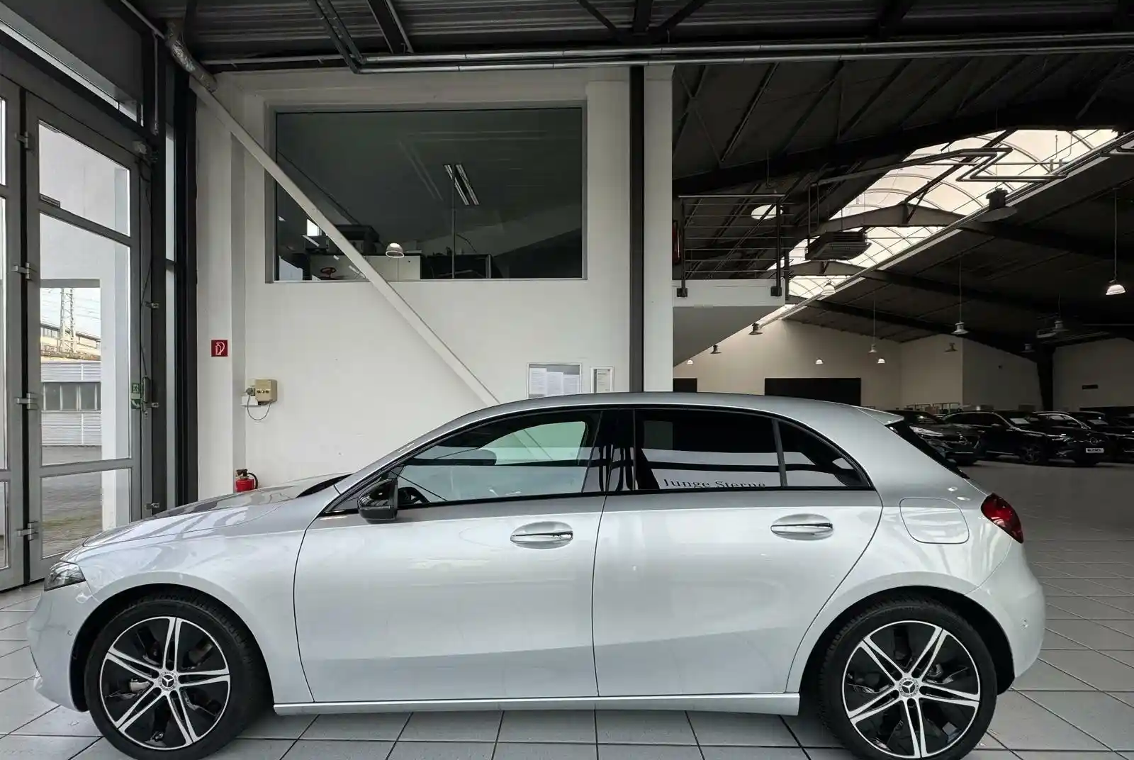 Mercedes-Benz A 220