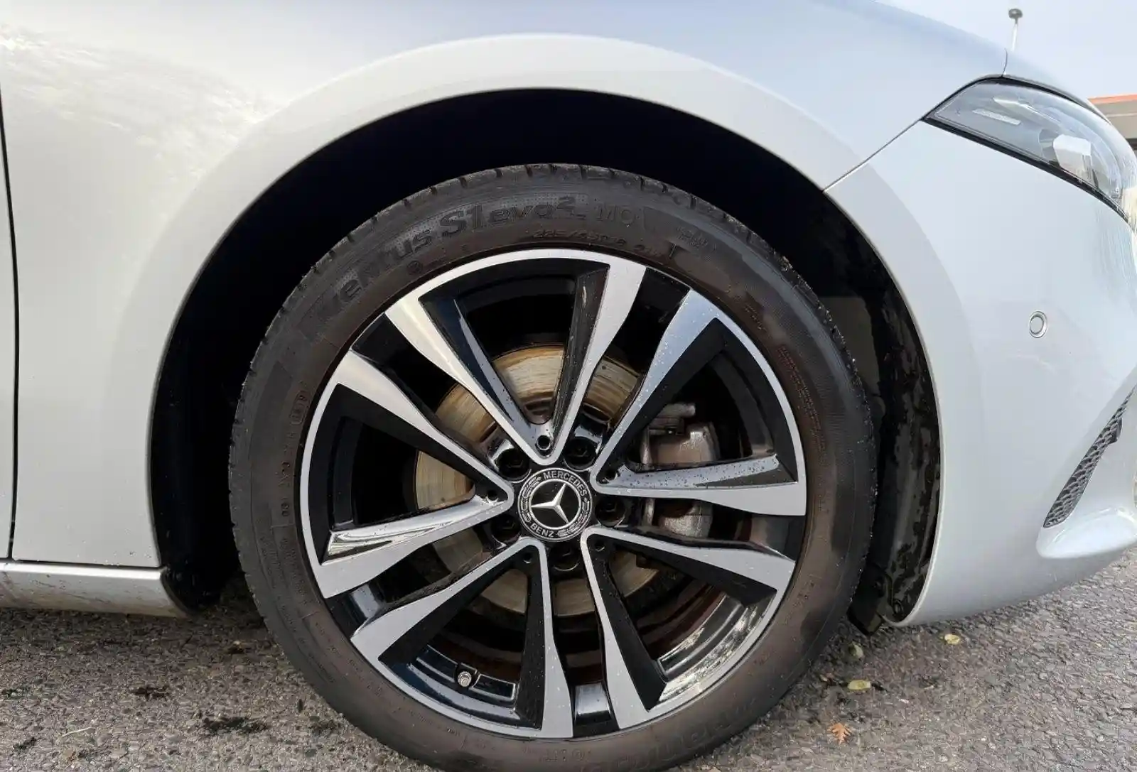 Mercedes-Benz A 200