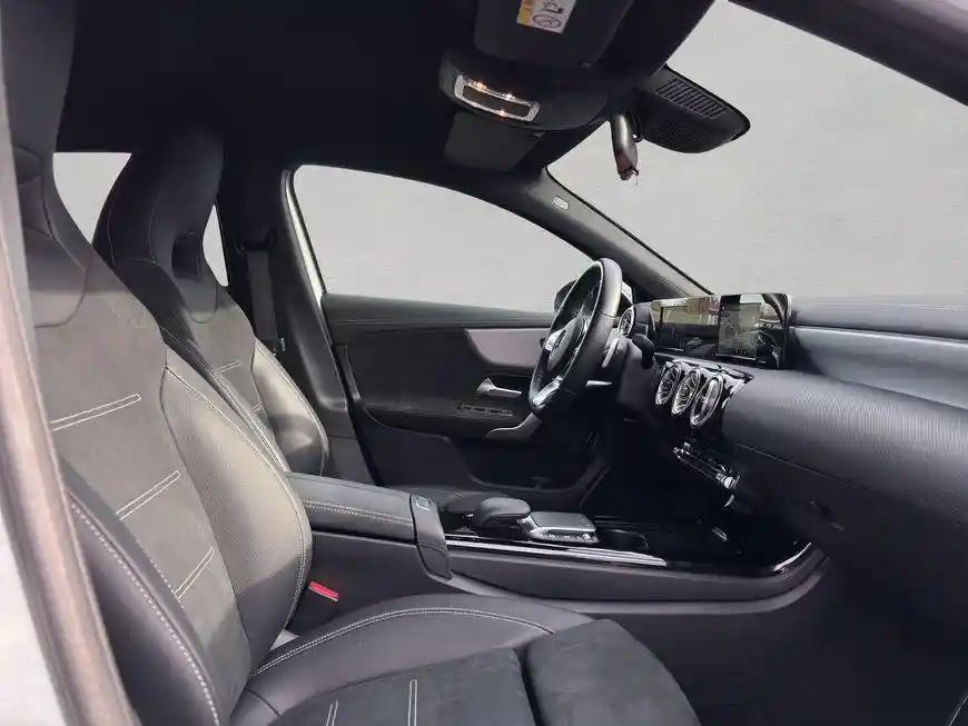 Mercedes-Benz A 250