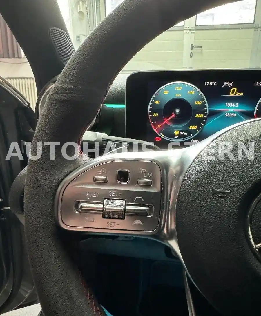 Mercedes-Benz A 220