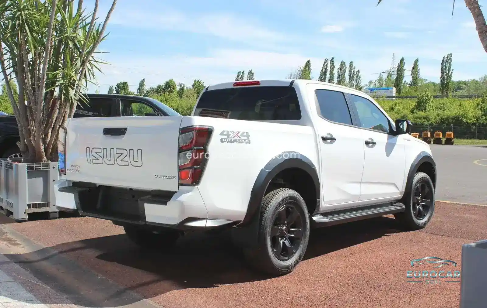 V-Cross Double Cab 4WD Autom. MY24 Facelif
