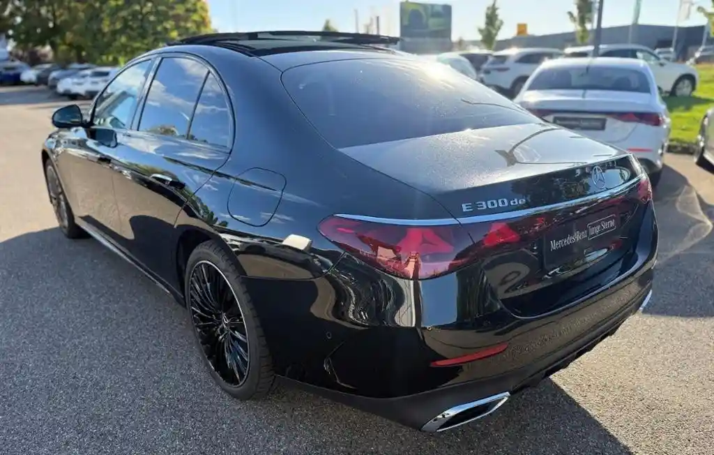 Mercedes-Benz E 300