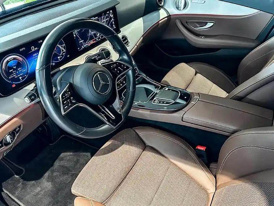 Mercedes-Benz E 300