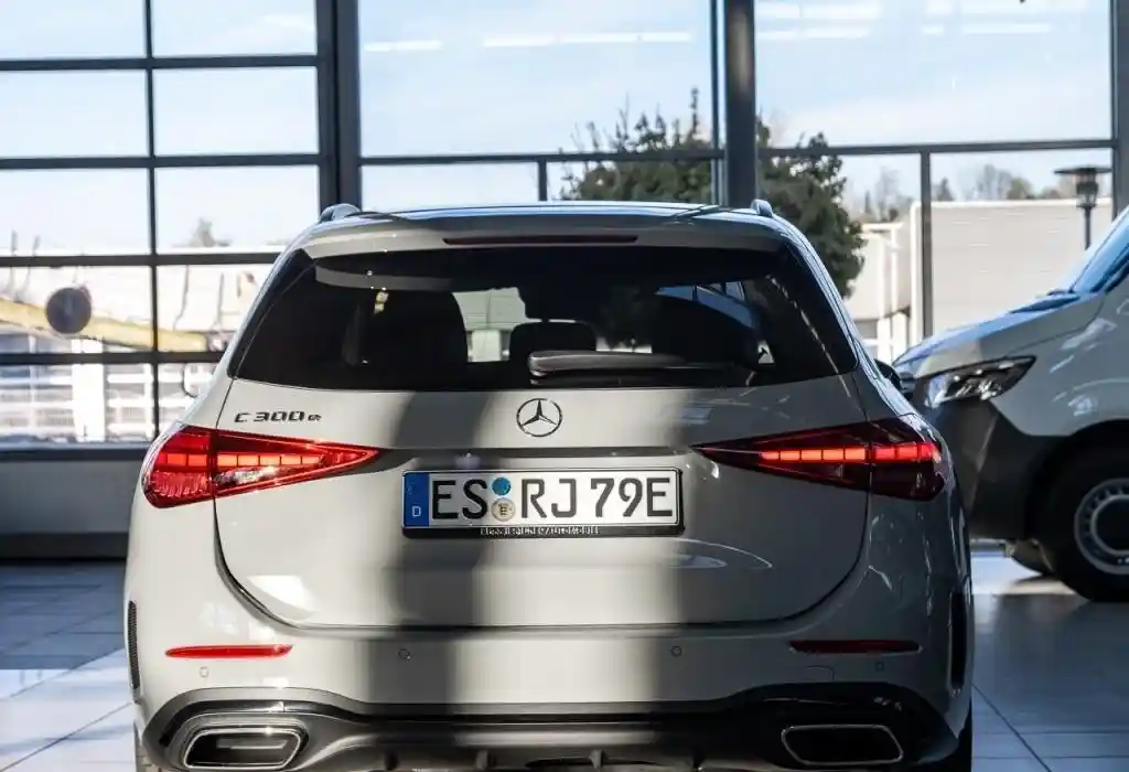 Mercedes-Benz C 300