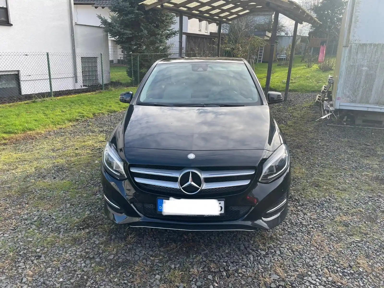 Mercedes-Benz B 200