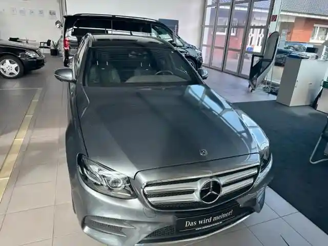 Mercedes-Benz E 400
